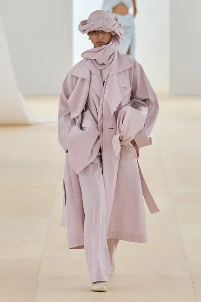 Look 35